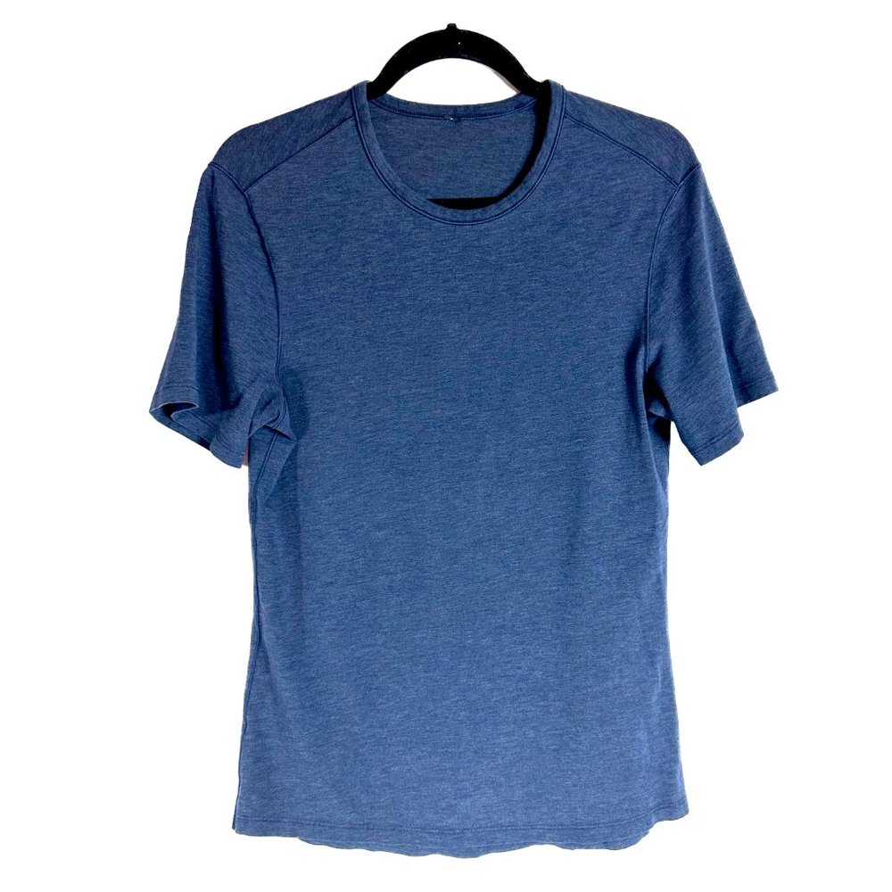 Lululemon T-Shirt